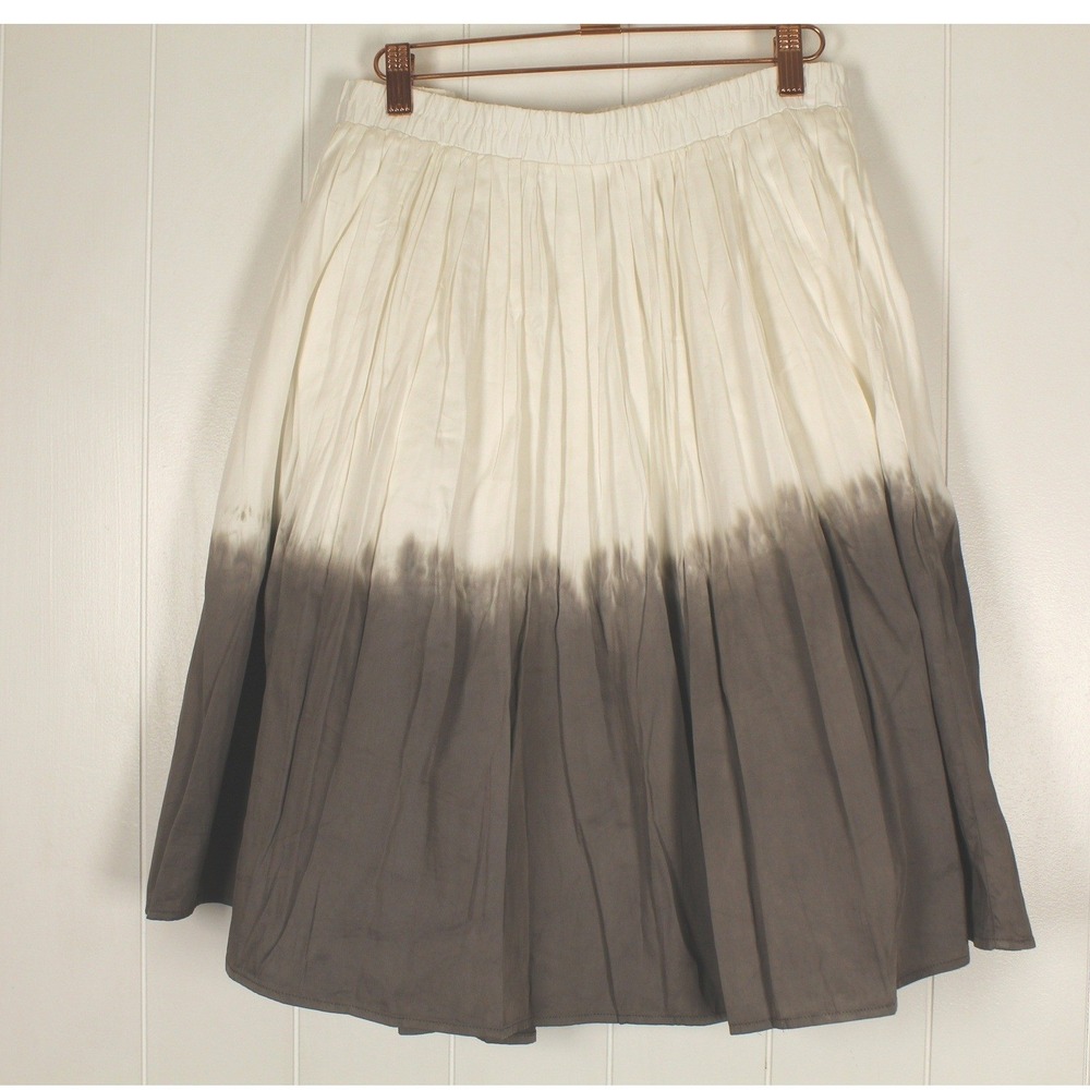 Lane Bryant Gray and White Pleated and Lined Cotton Skirt‎